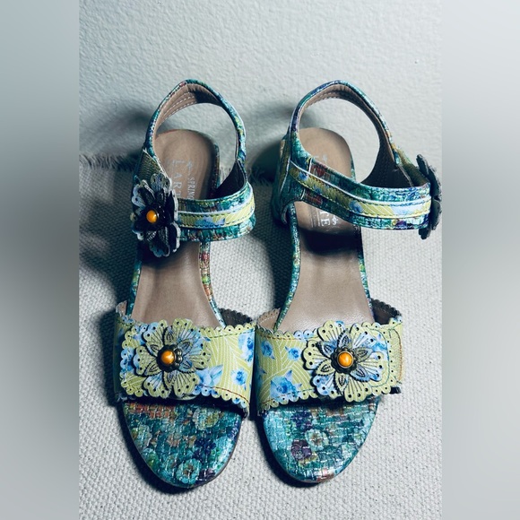 L'Artiste by Spring Step Vogeush Floral Heeled Sandal - Picture 2 of 13